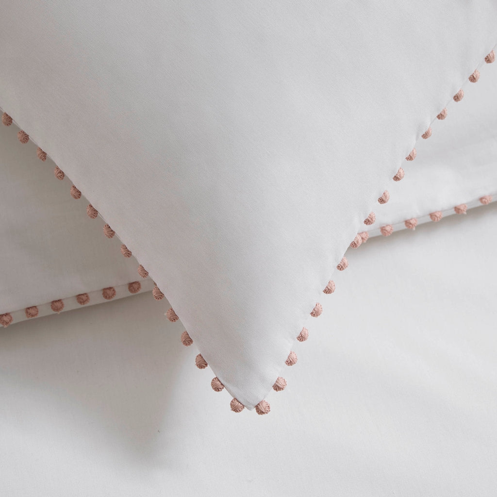 Dusklia - Girona 200 Thread Count Pom-Pom Duvet Cover - Cotton - White/Pink