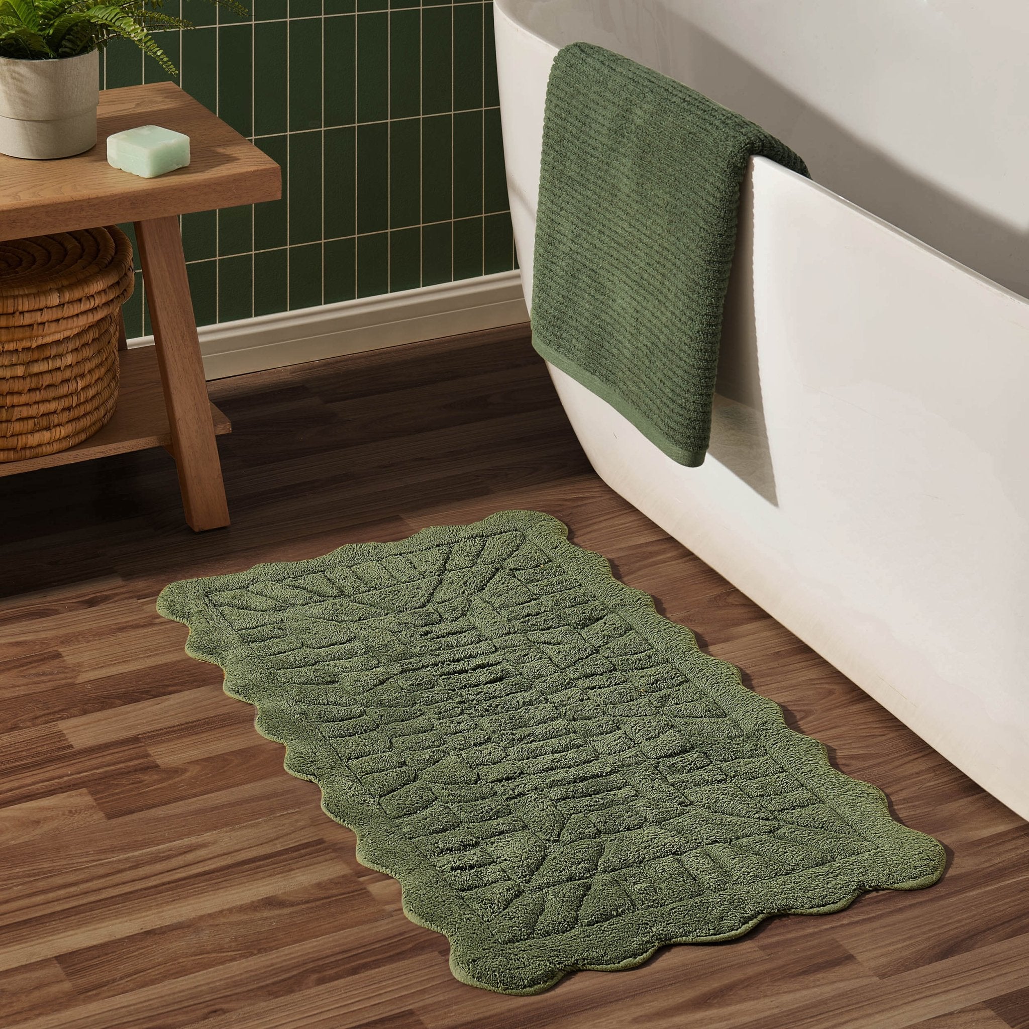 Dusklia - Goa Scalloped Bath Mat - Fern