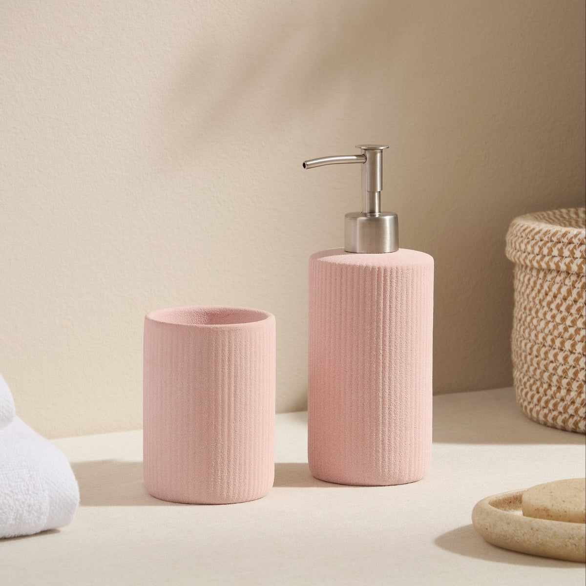 Dusklia - Hadley Sand Effect Soap Dispenser - Pink