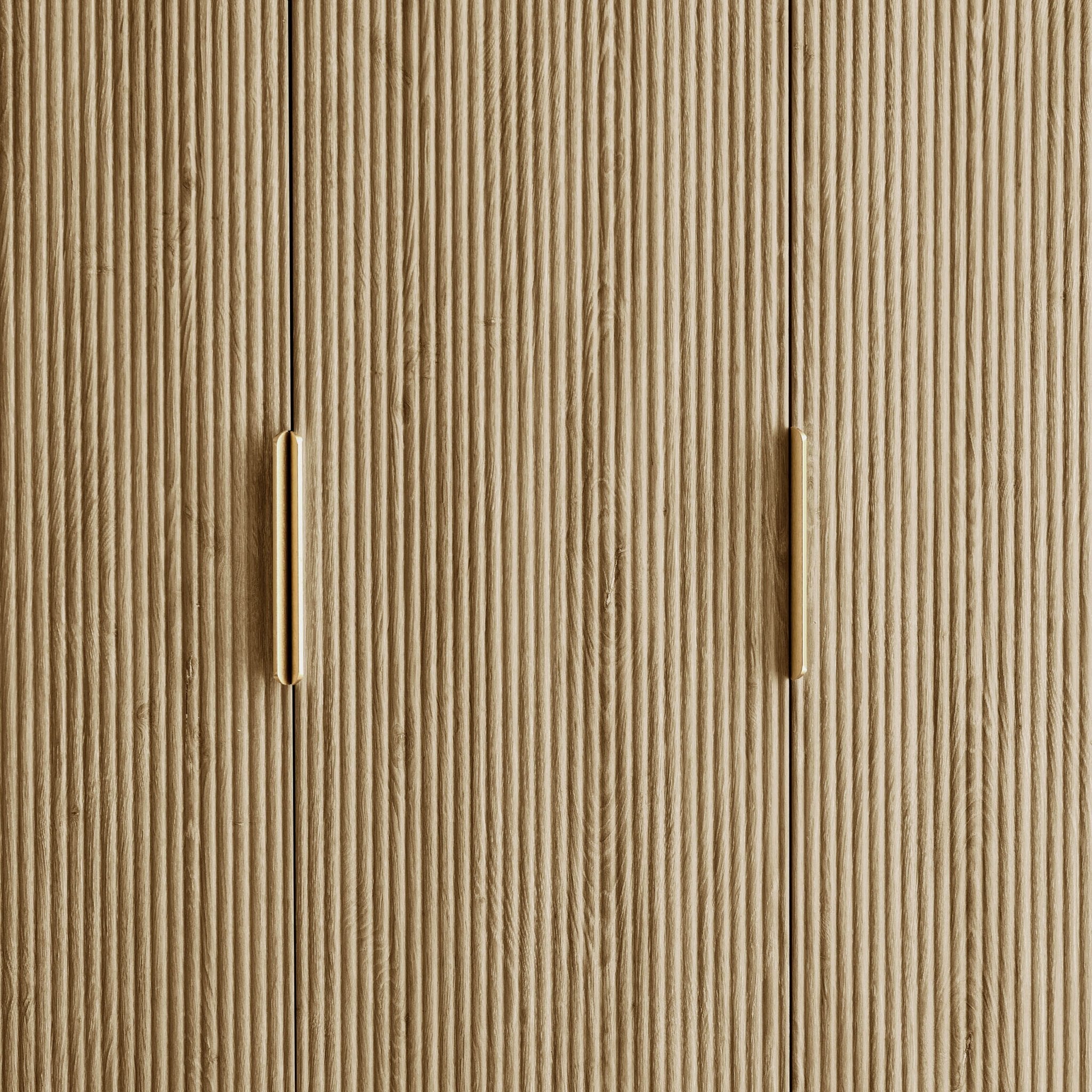 Dusklia - Hattie 3 Door Wardrobe - Light Wood
