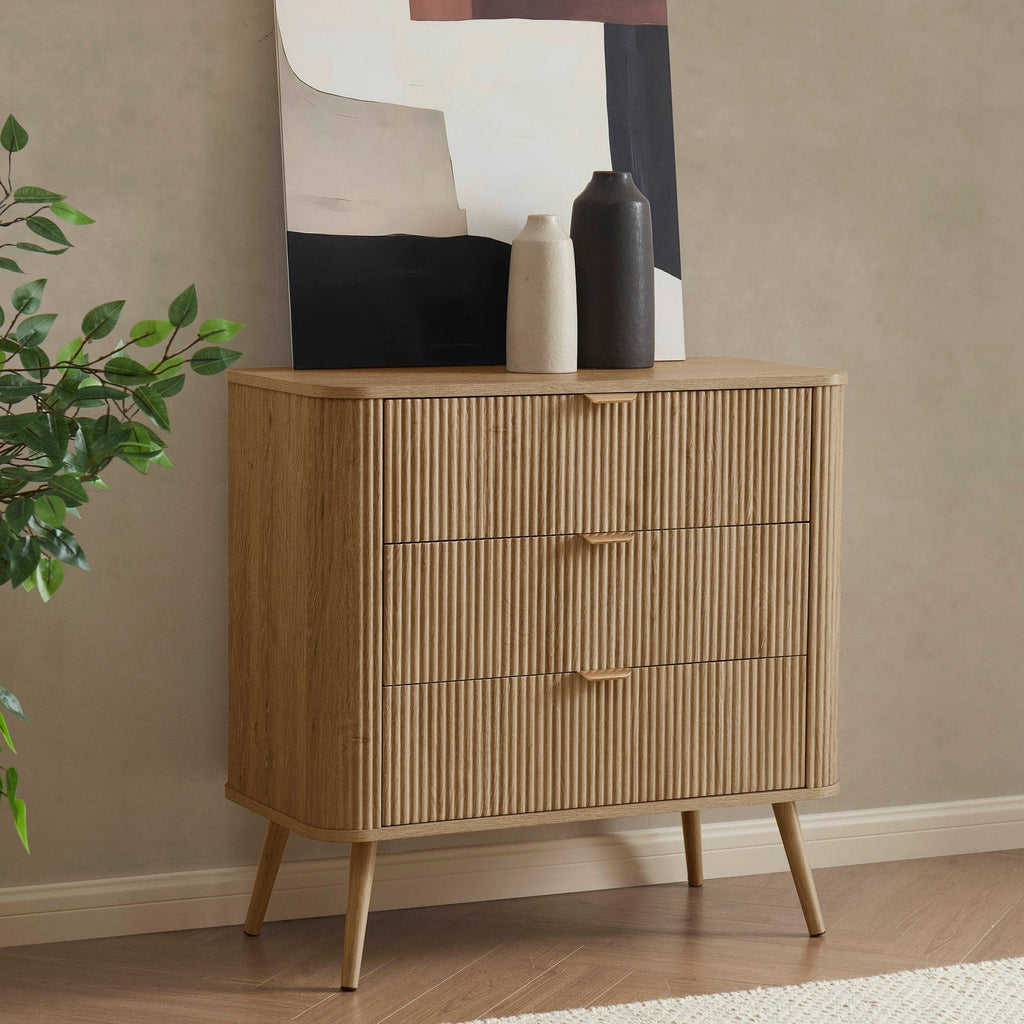 Dusklia - Hattie 3 Drawer Small Chest - Light Wood