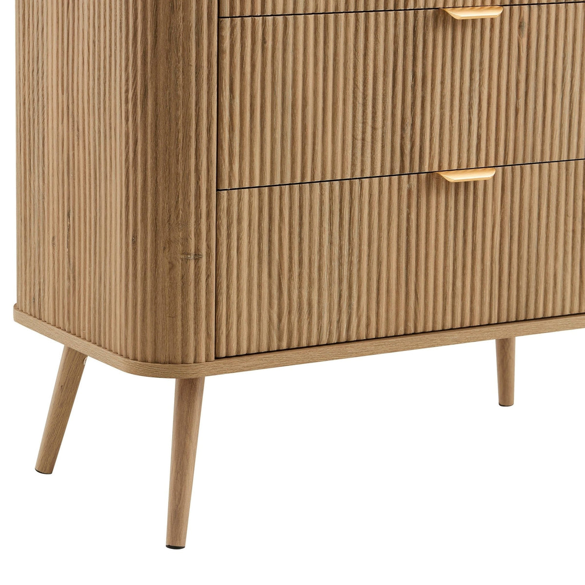 Dusklia - Hattie 3 Drawer Small Chest - Light Wood