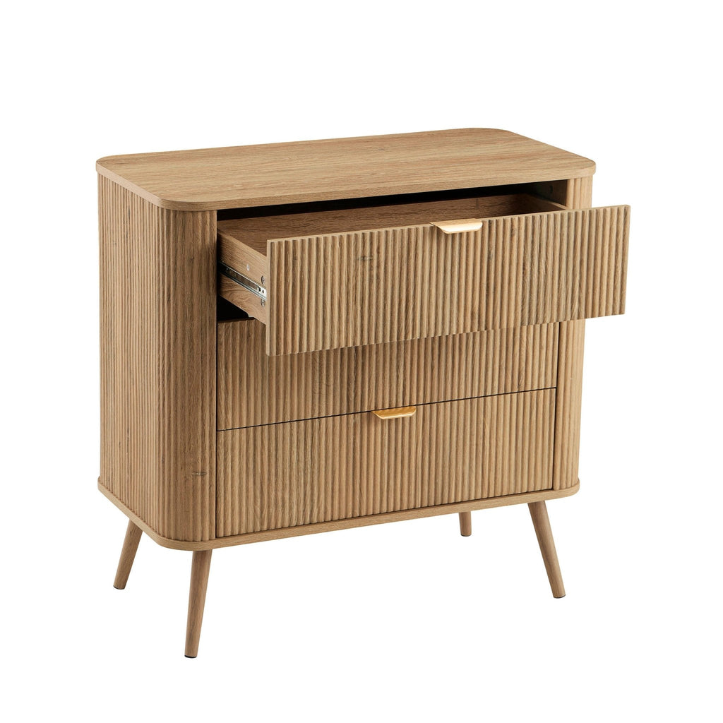 Dusklia - Hattie 3 Drawer Small Chest - Light Wood