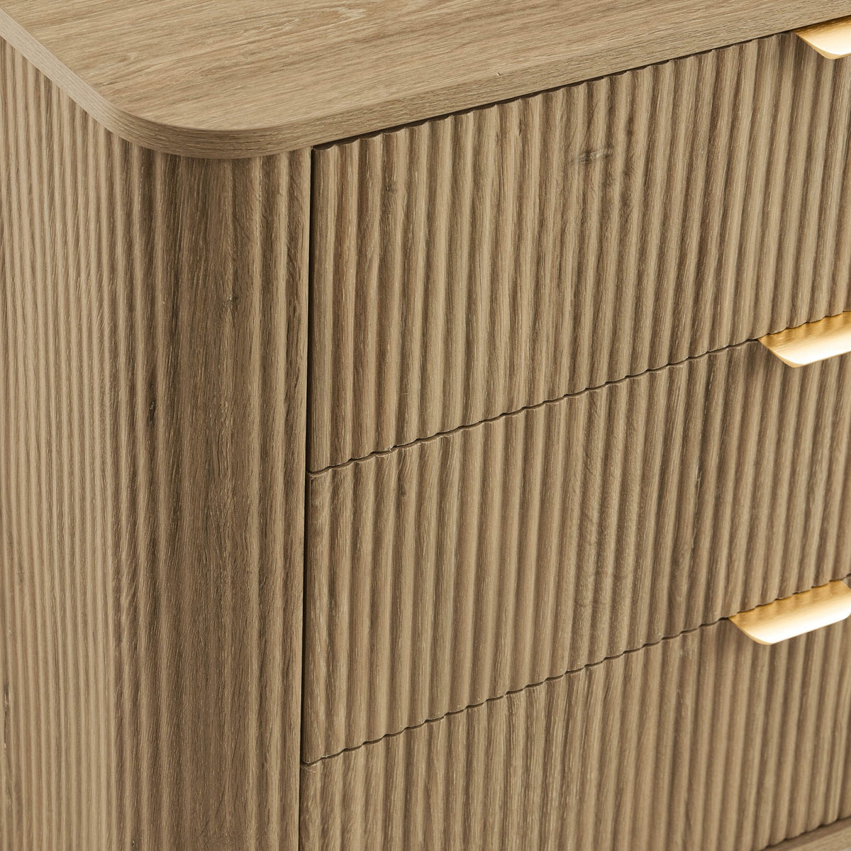 Dusklia - Hattie 3 Drawer Small Chest - Light Wood