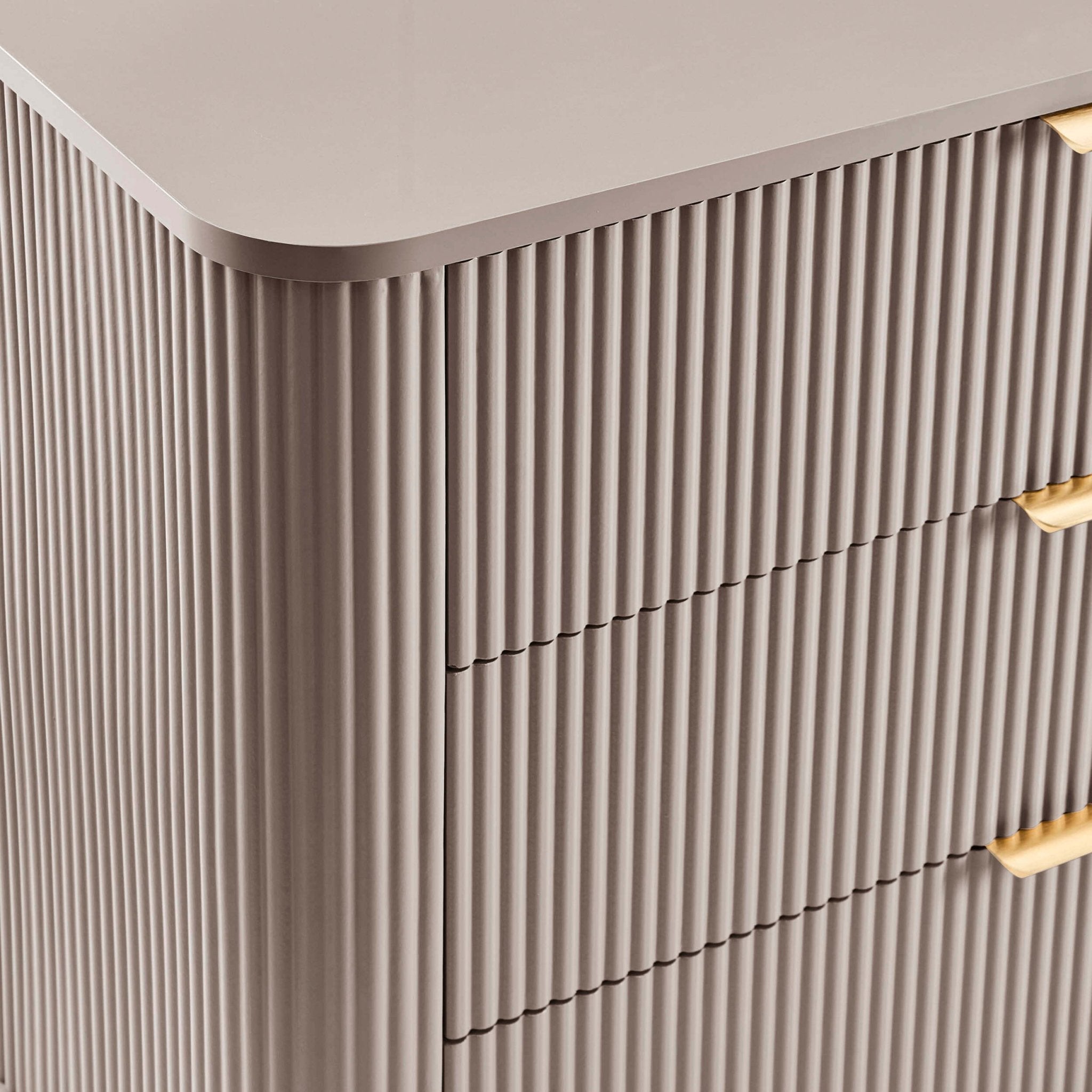 Dusklia - Hattie 3 Drawer Small Chest - Taupe