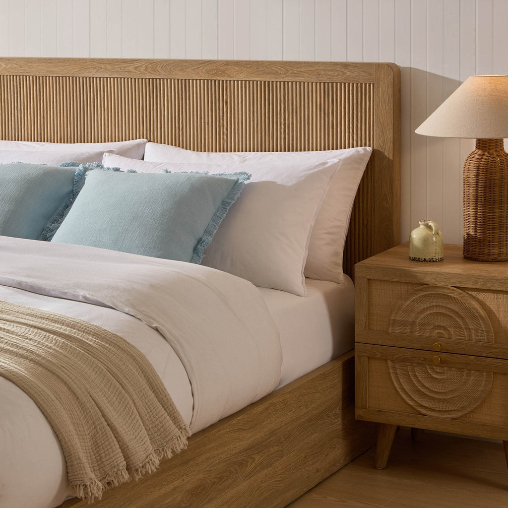 Dusklia - Hattie Ottoman Storage Bed - Light Wood