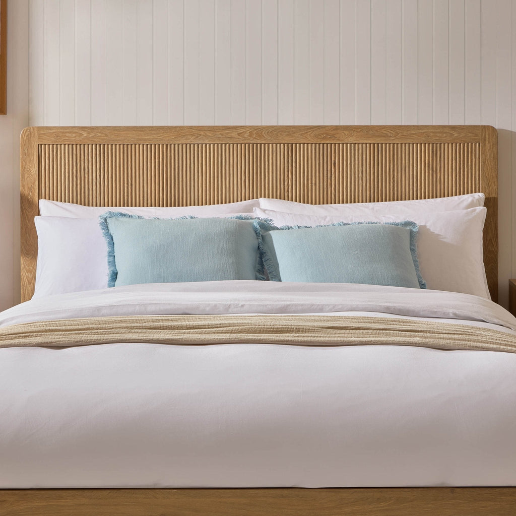 Dusklia - Hattie Ottoman Storage Bed - Light Wood