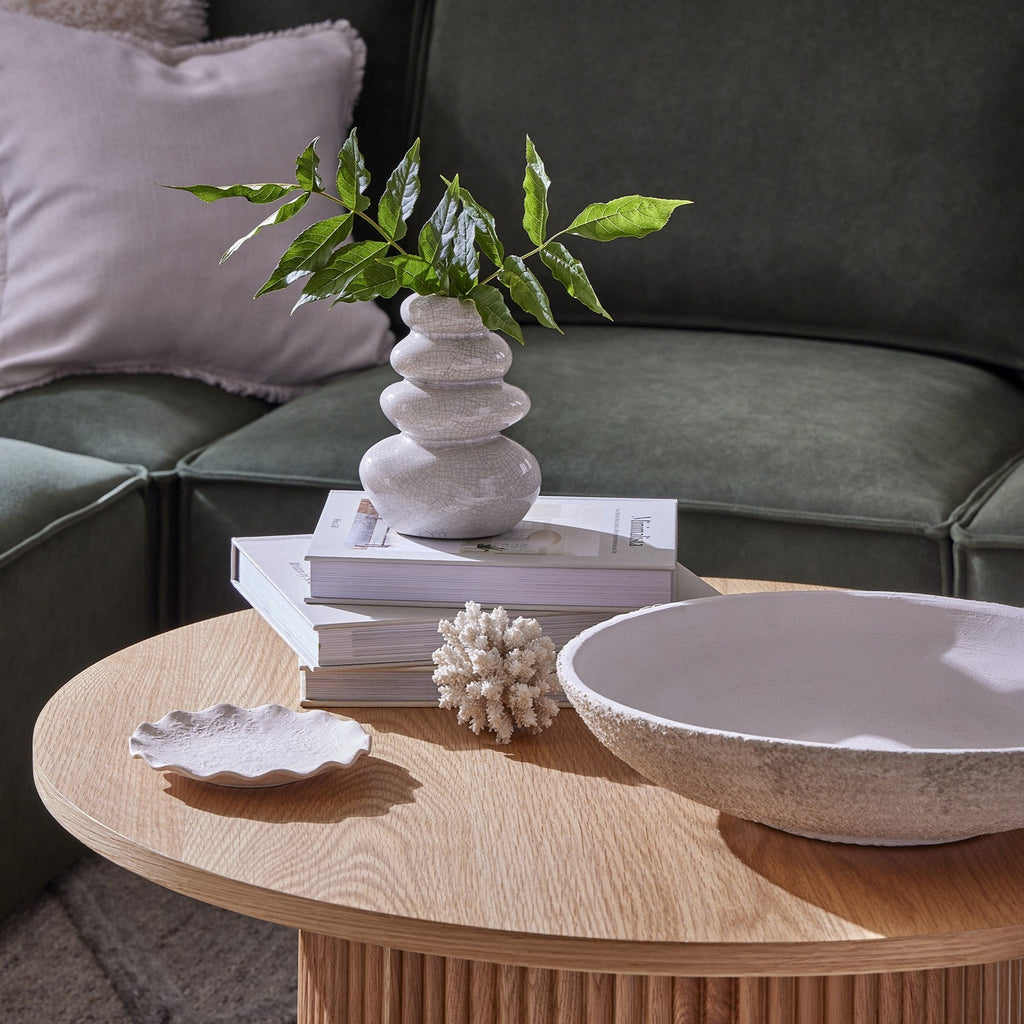 Dusklia - Hattie Round Pedestal Coffee Table - Light Wood