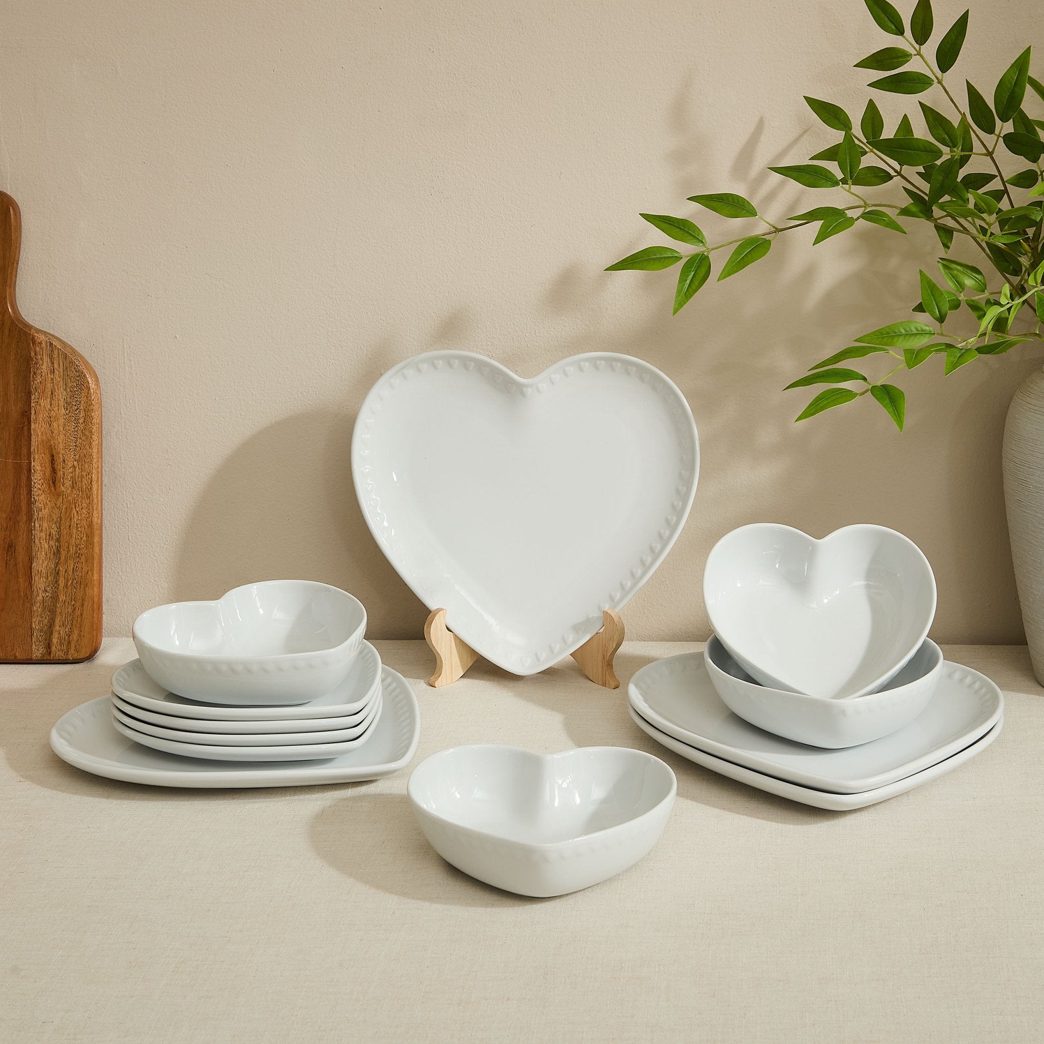 Dusklia - Heart Shaped 12 Piece Dinner Set - White