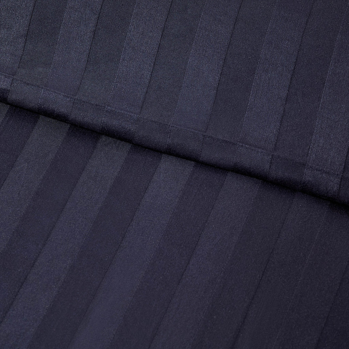 Dusklia - Hotel Satin Stripe 200 Thread Count Duvet Cover - Navy