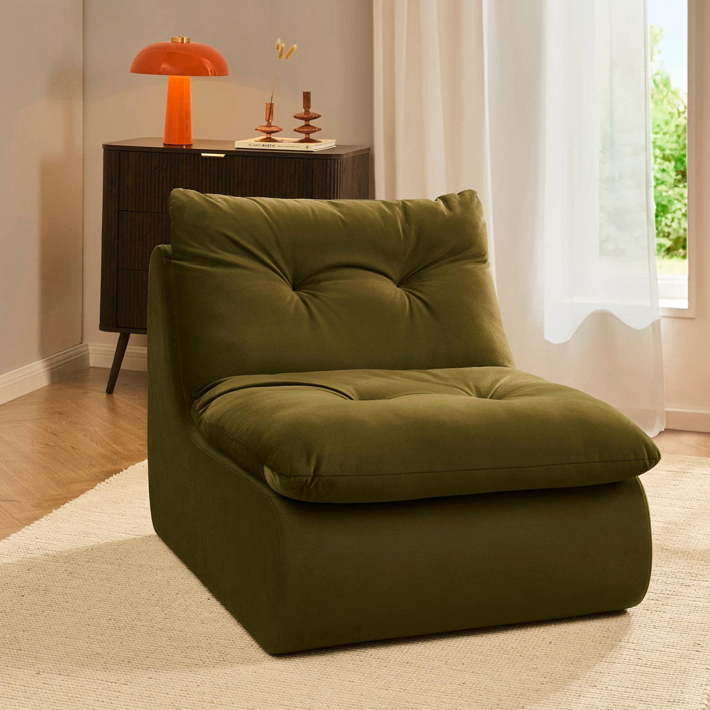 Dusklia - Immy Relaxed Accent Chair - Rich Green