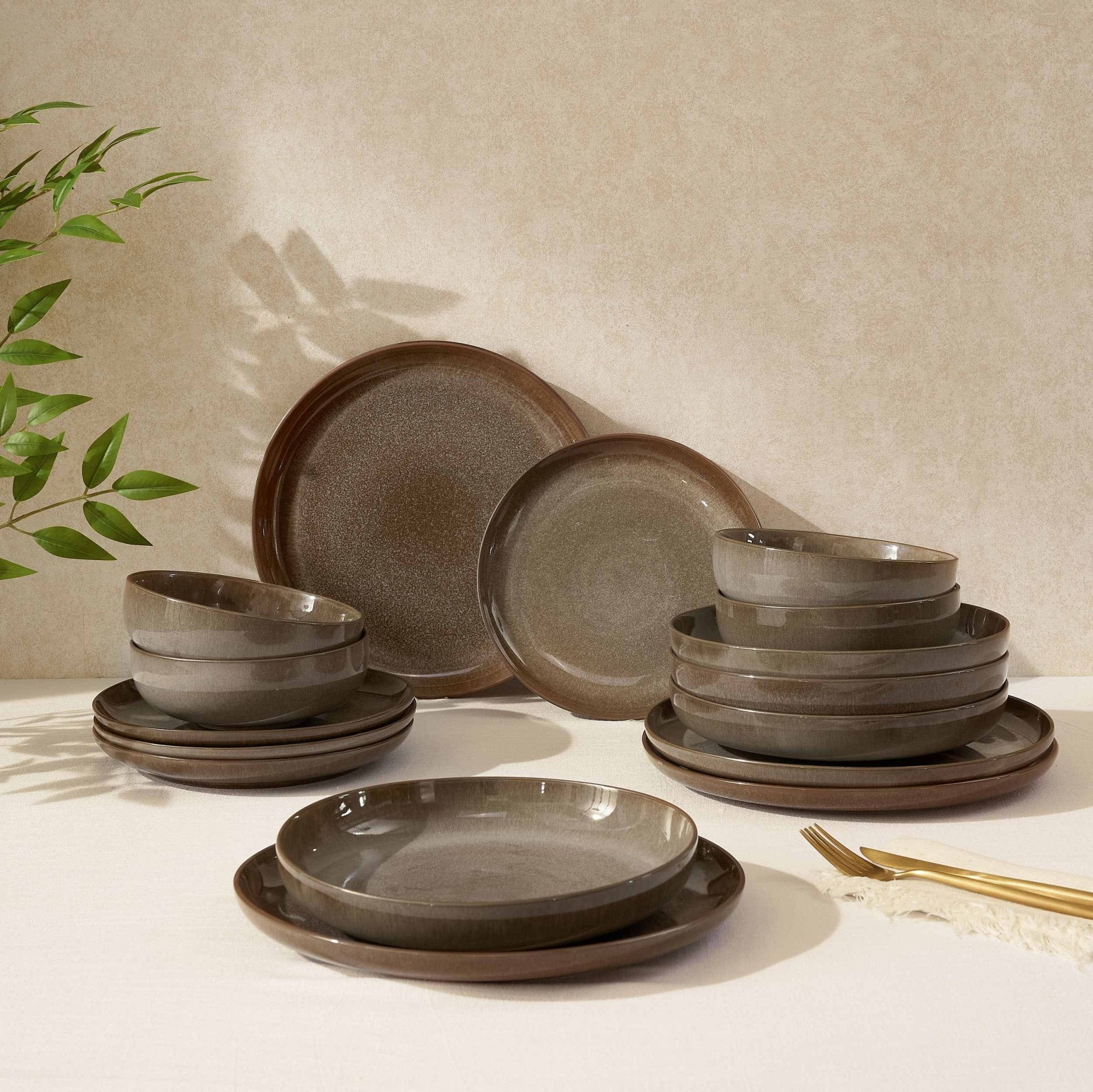Dusklia - Juniper 16 Piece Dinner Set - Mocha