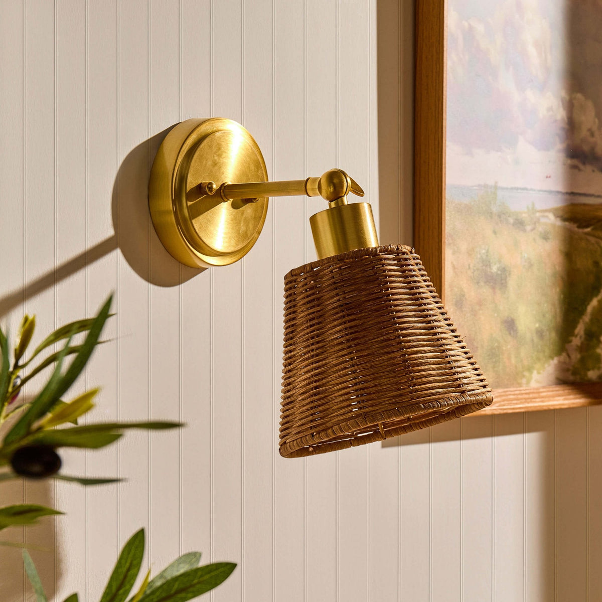 Dusklia - Kally Rechargeable Rattan Wall Light - Brass