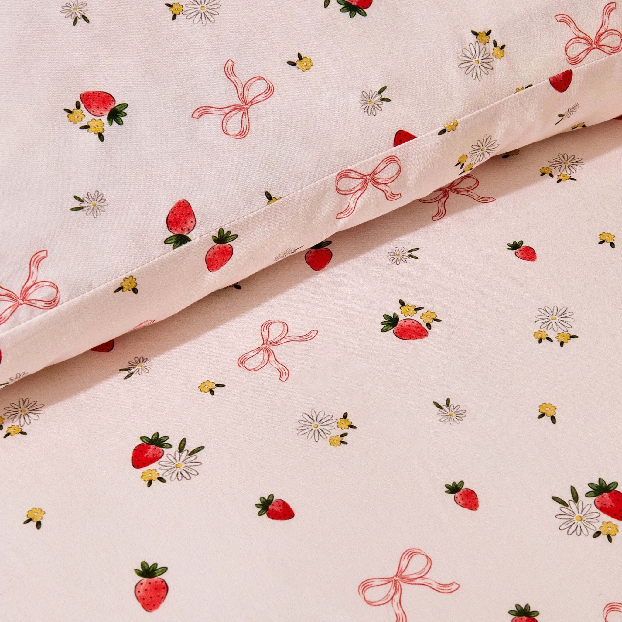 Dusklia - Layla 100% Cotton Strawberry Duvet Cover & Pillowcase set - Pink