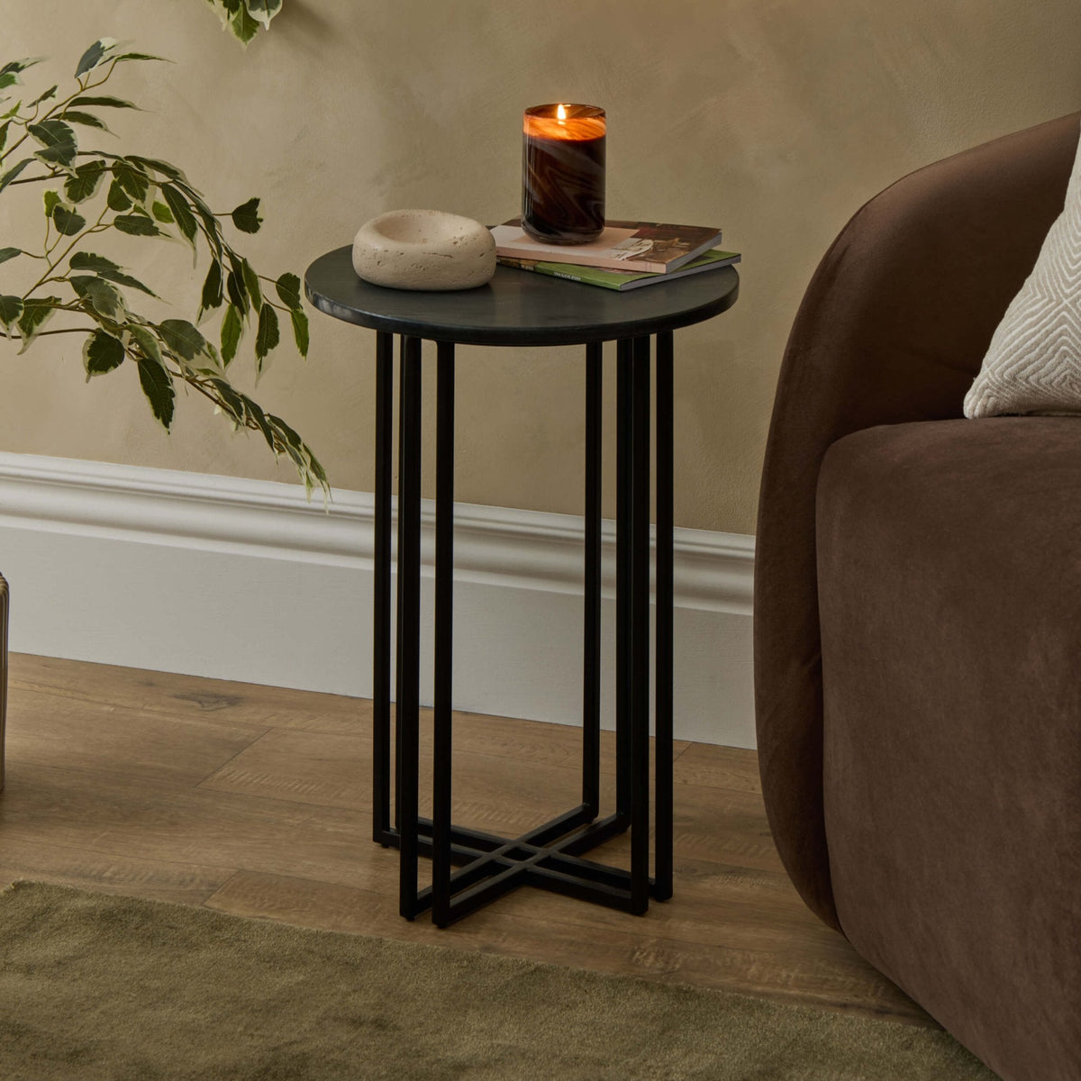 Dusklia - Leana Round Side Table - Dark Marble