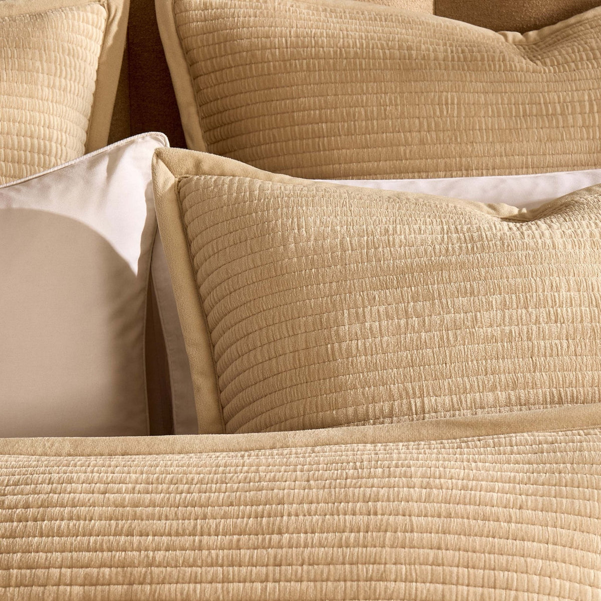 Dusklia - Leona Luxury Quilted Velvet Cushion Cover - Champagne