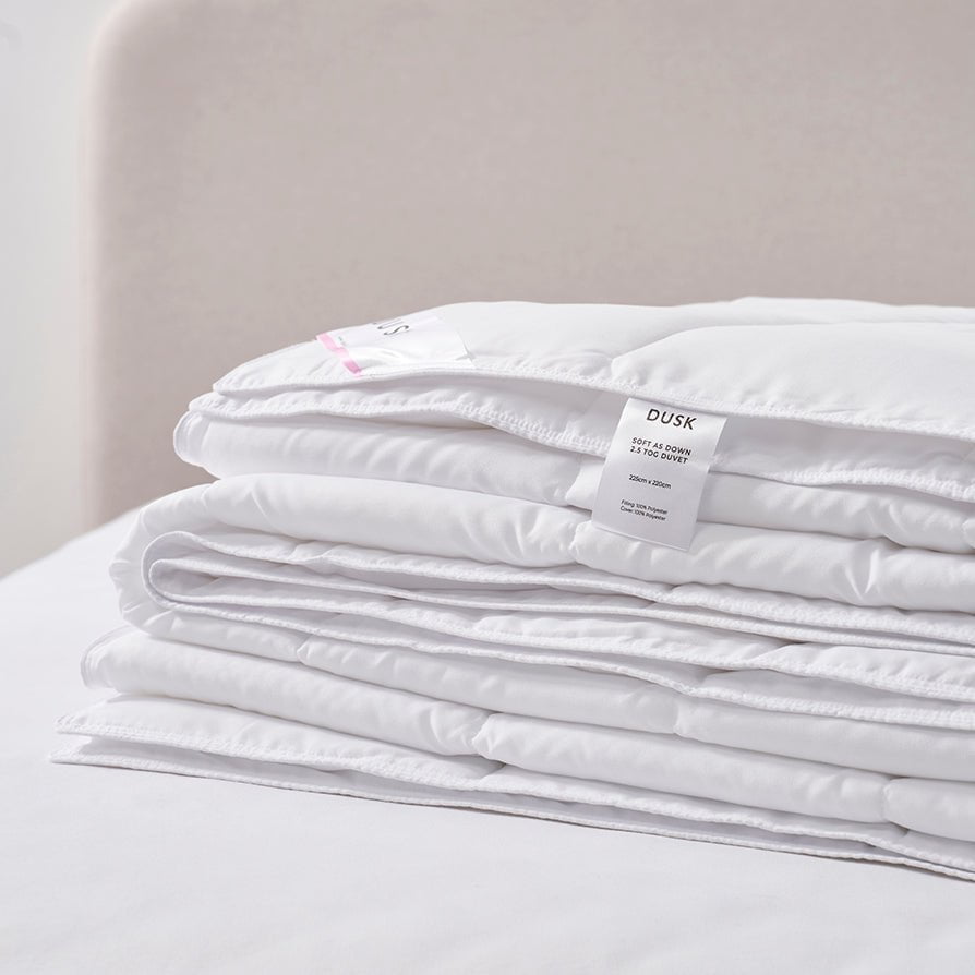 Dusklia - Lightweight 2.5 Tog Summer Duvet