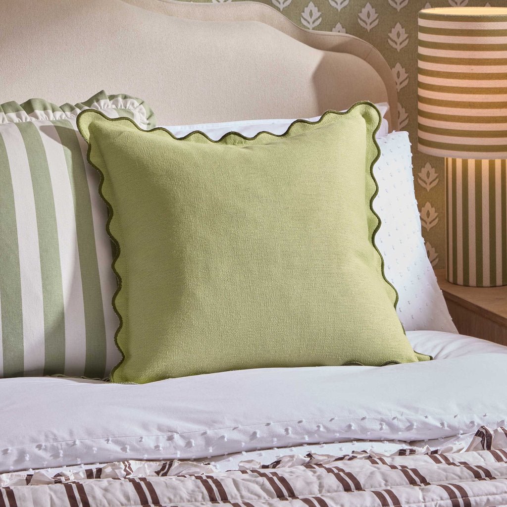 Dusklia - Linen Blend Scallop Edge Cushion Cover - Green