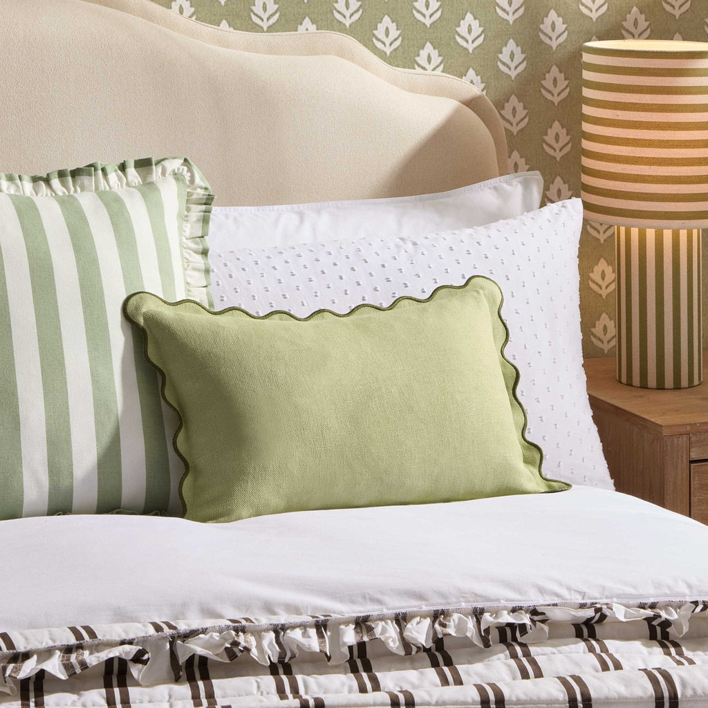 Dusklia - Linen Blend Scallop Edge Cushion Cover - Green