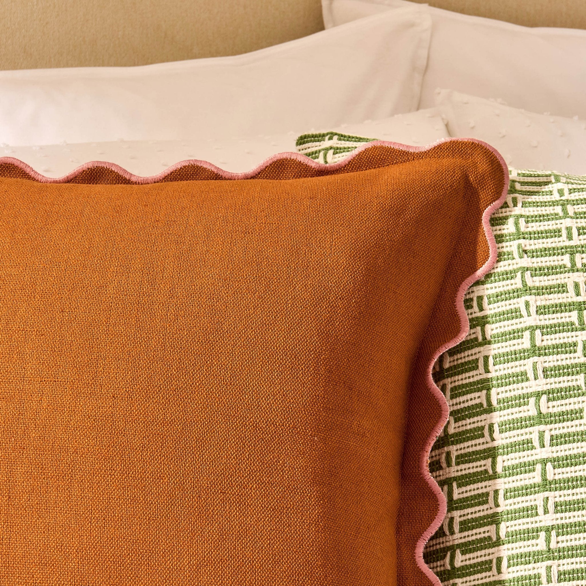 Dusklia - Linen Blend Scallop Edge Cushion Cover - Orange/Pink