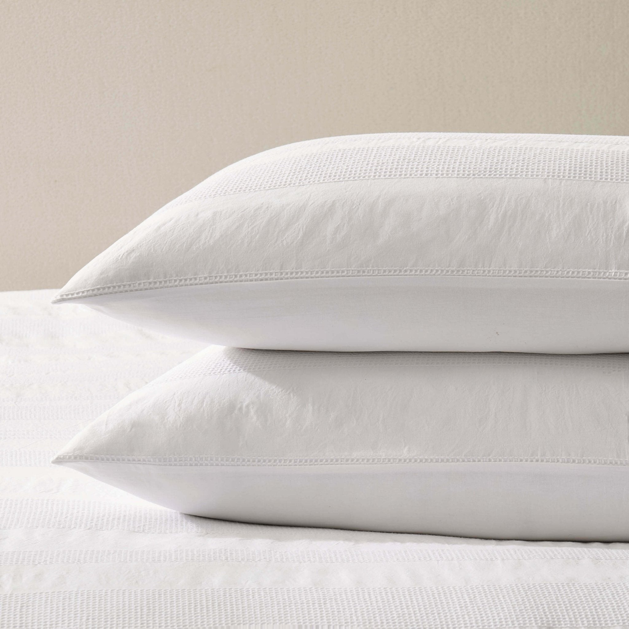 Dusklia - Logan 100% Cotton Waffle Stripe Duvet Cover & Pillowcase Set - White