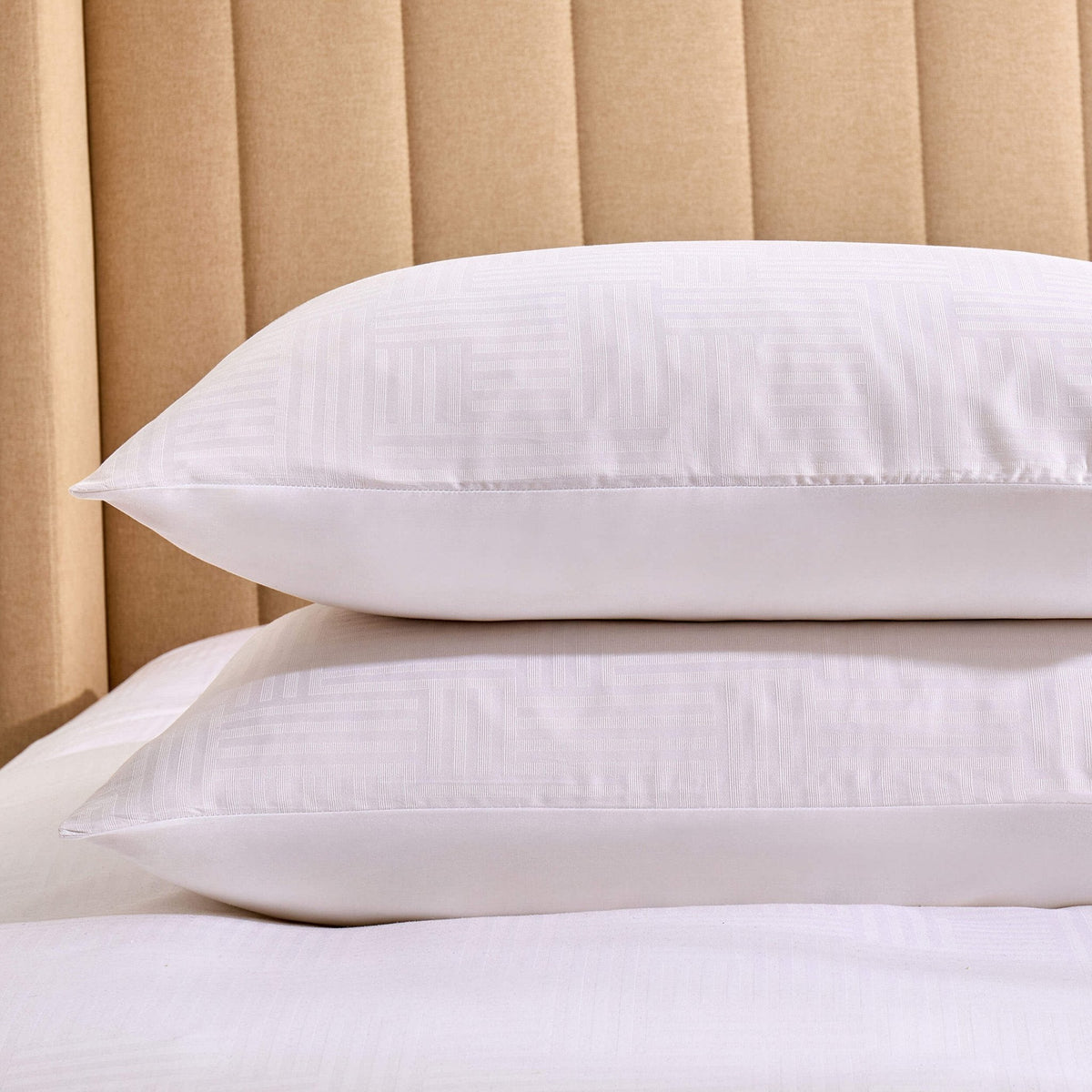 Dusklia - Lyla Cotton Lyocell Duvet Cover & Pillowcase Set - White