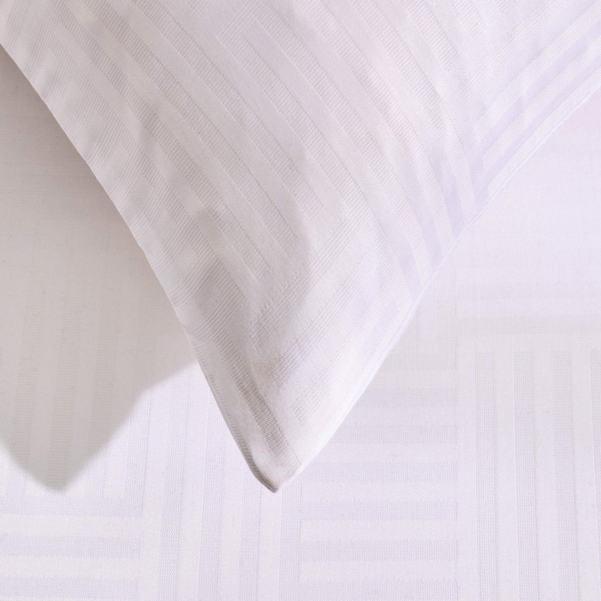 Dusklia - Lyla Cotton Lyocell Duvet Cover & Pillowcase Set - White