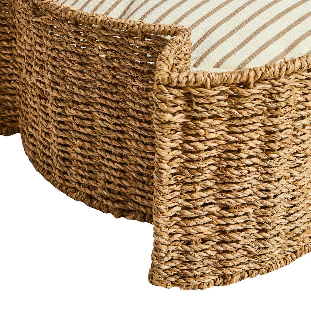 Dusklia - Maple Cat Shaped Seagrass Multi-use Storage Basket/ Bed - Natural