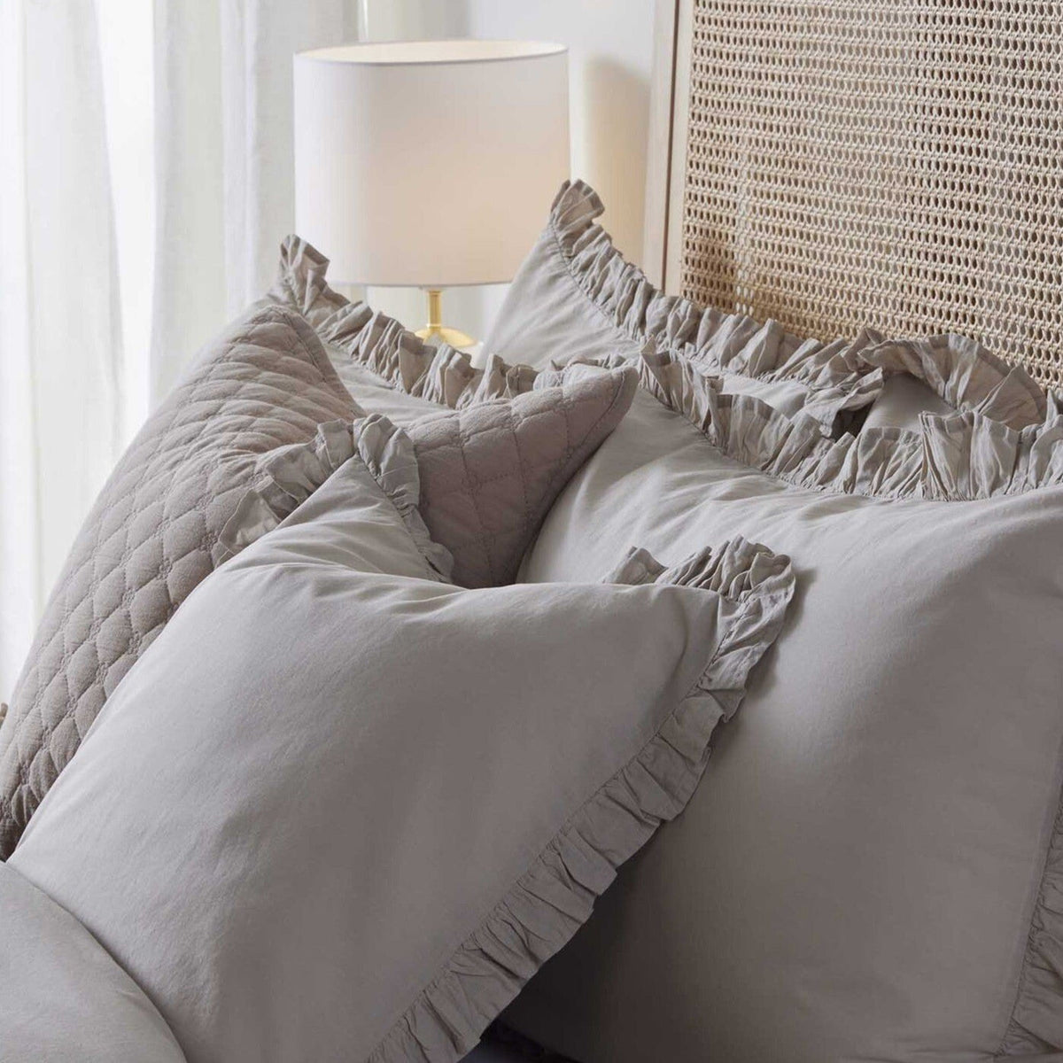Dusklia - Marion 200 Thread Count Ruffle Edge Duvet Cover - Sand
