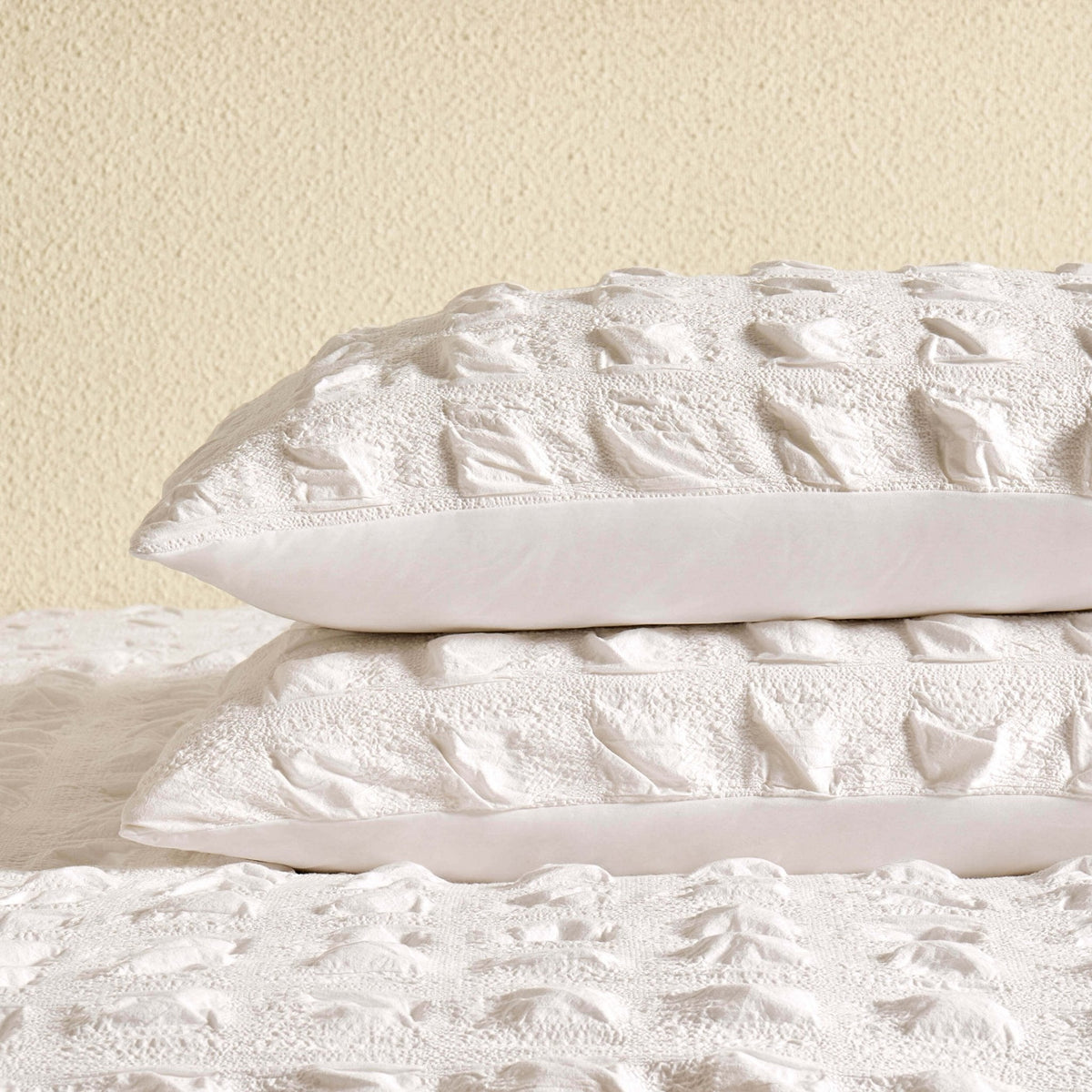 Dusklia - Marissa 100% Cotton Seersucker Check Duvet Cover & Pillowcase Set - White