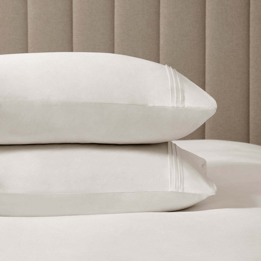Dusklia - Marlowe 600 Thread Count Pair of Classic Pillowcases - White