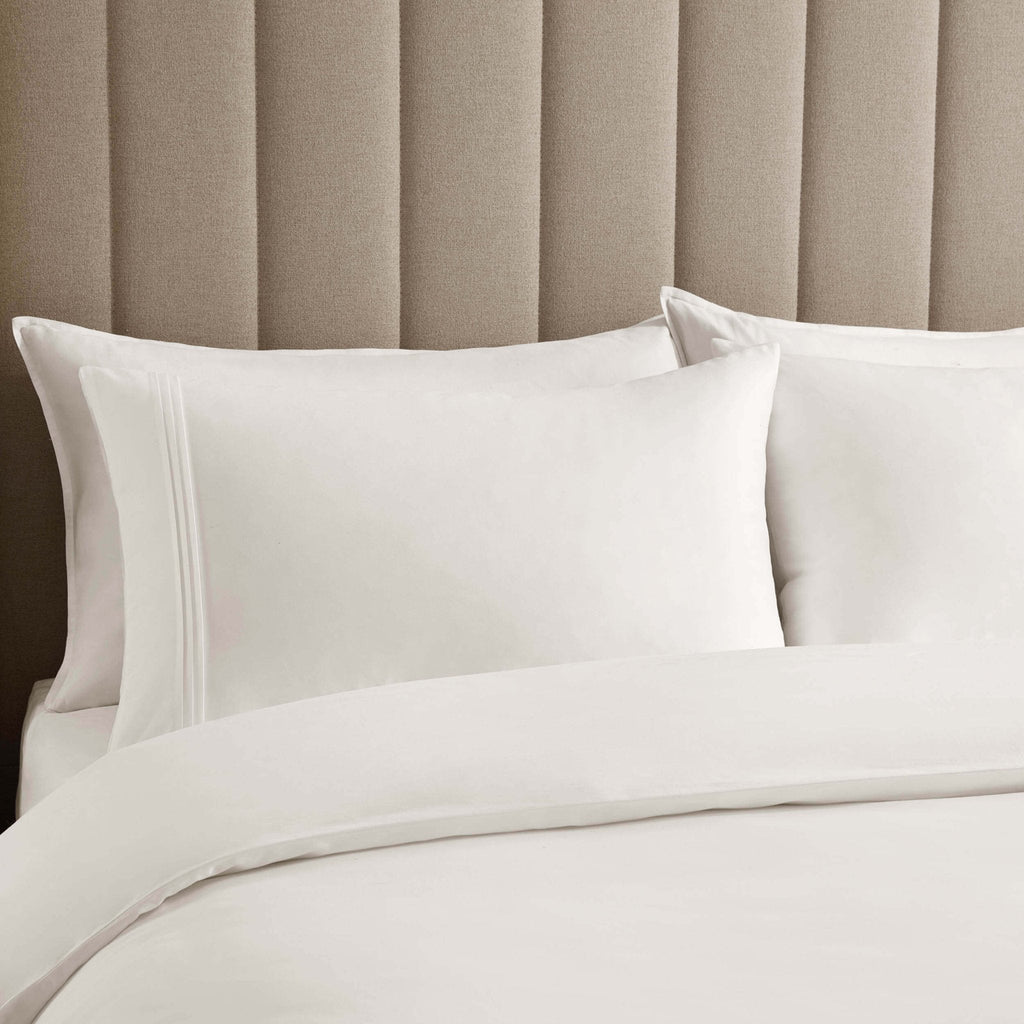 Dusklia - Marlowe 600 Thread Count Pair of Classic Pillowcases - White
