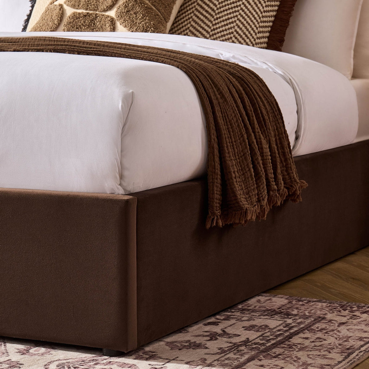 Dusklia - Melrose Ottoman Storage Bed - Cappuccino
