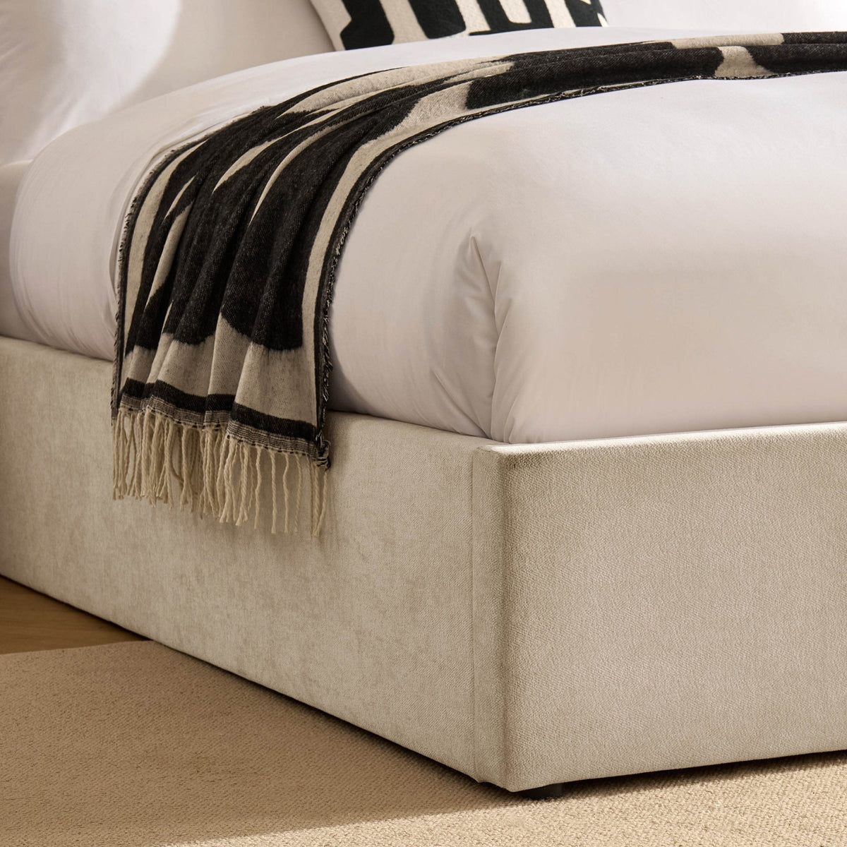 Dusklia - Melrose Ottoman Storage Bed - Chenille Ivory
