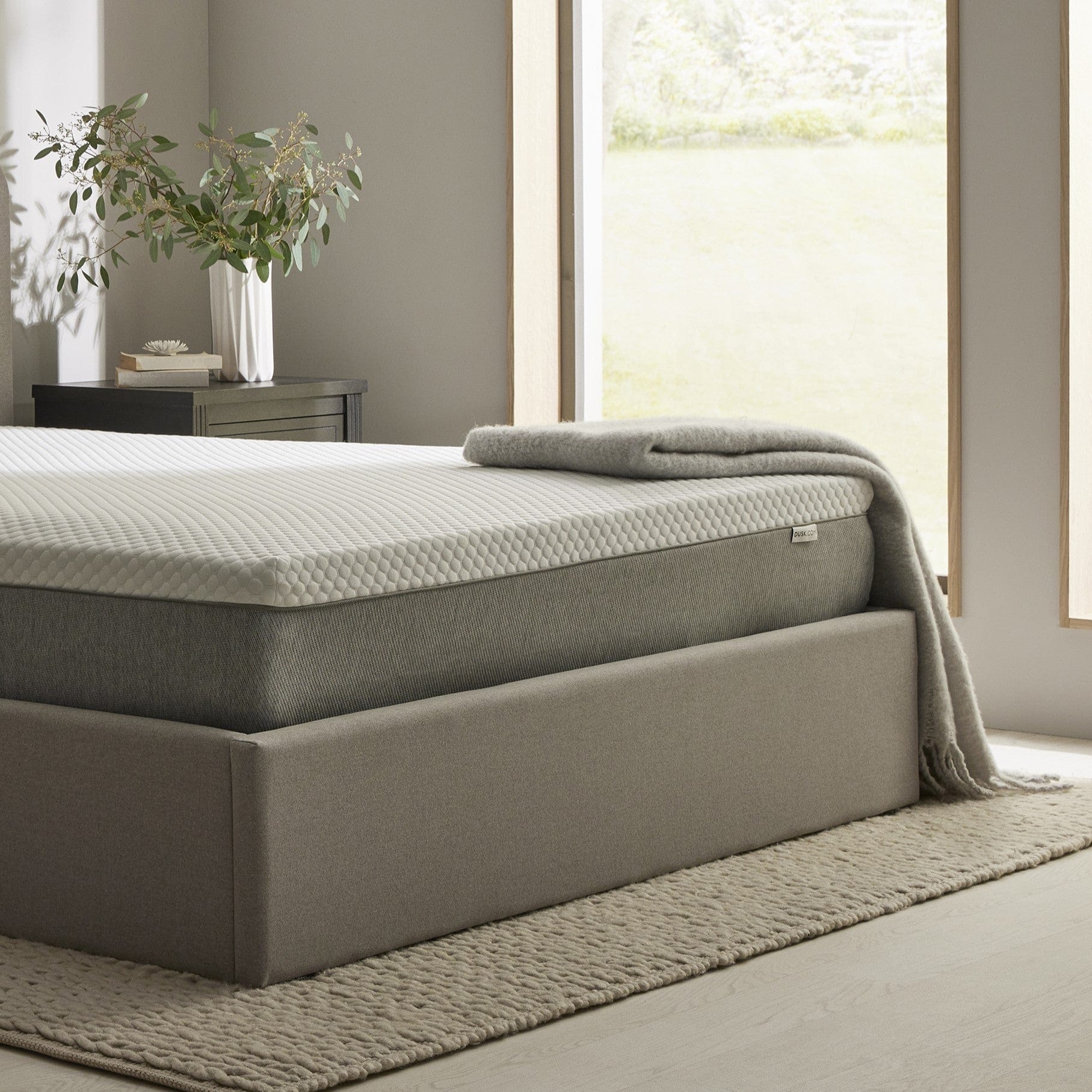Dusklia - Memory Foam 2,000 Pocket Sprung Hybrid Mattress - Medium/Firm