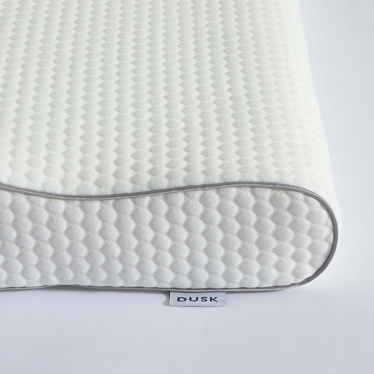 Dusklia - Memory Foam Contour Pillow - White