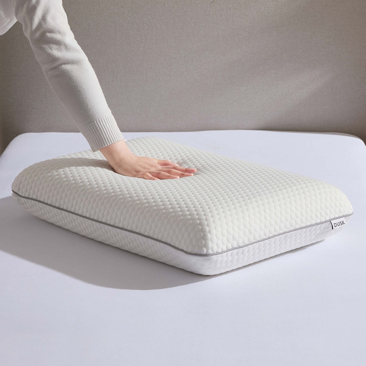 Dusklia - Memory Foam Pillow - White