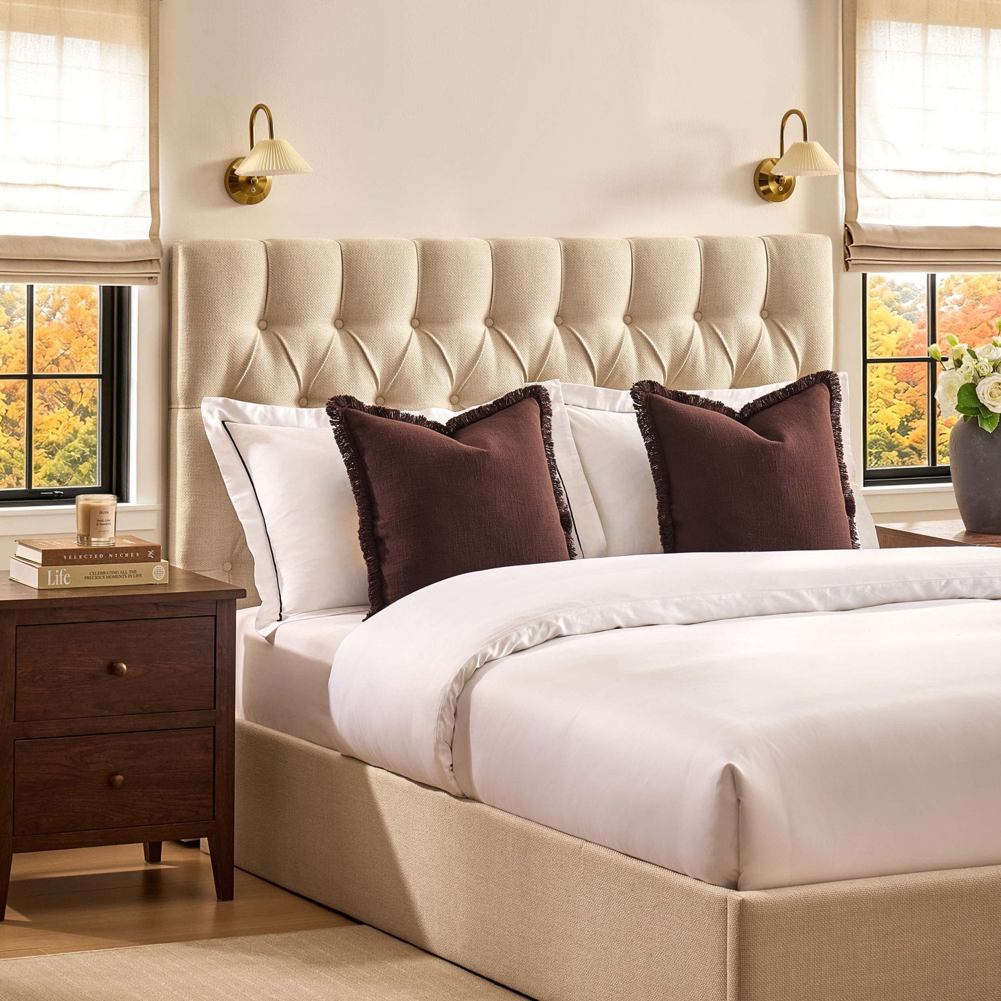 Dusklia - Middleton Ottoman Storage Bed - Beige