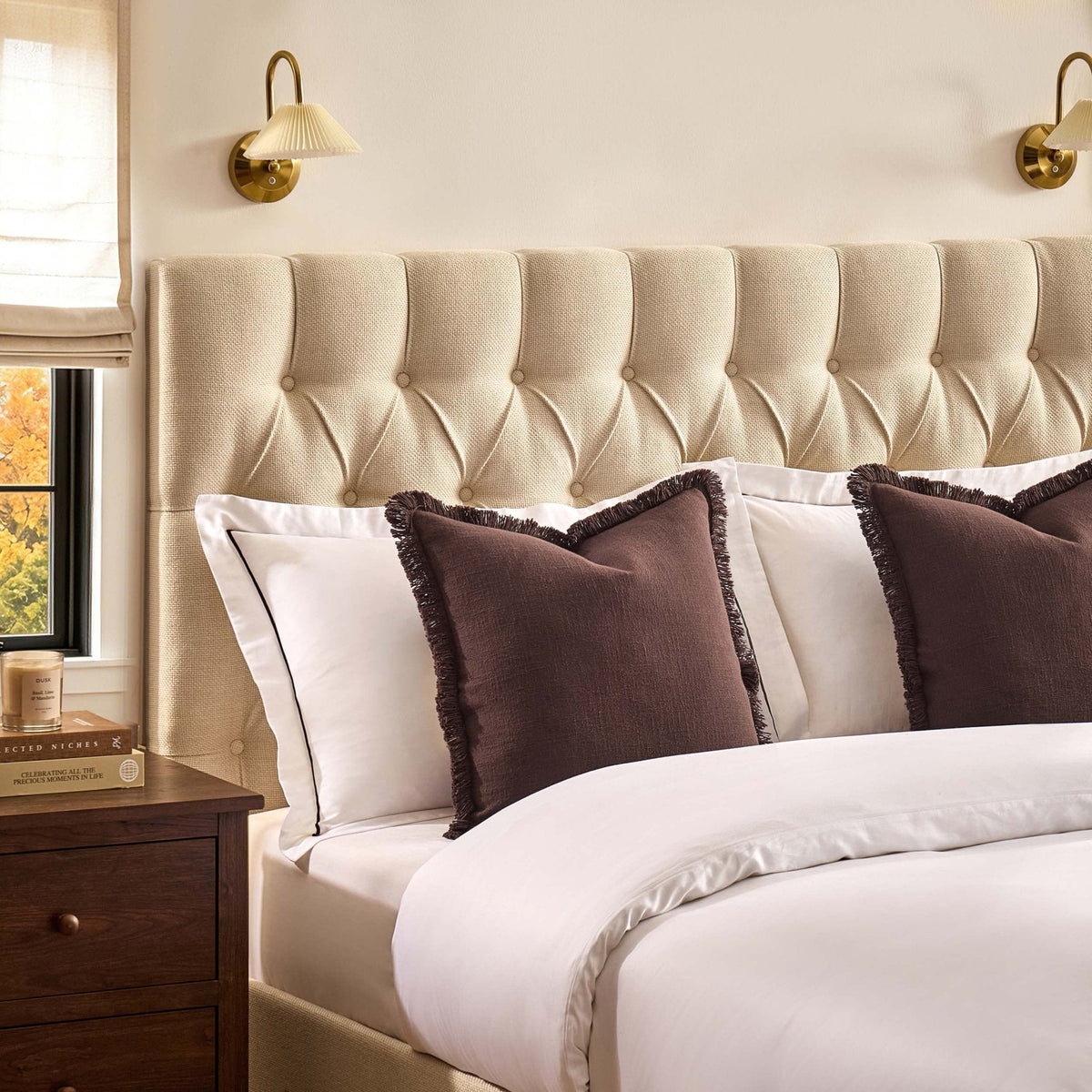 Dusklia - Middleton Ottoman Storage Bed - Beige