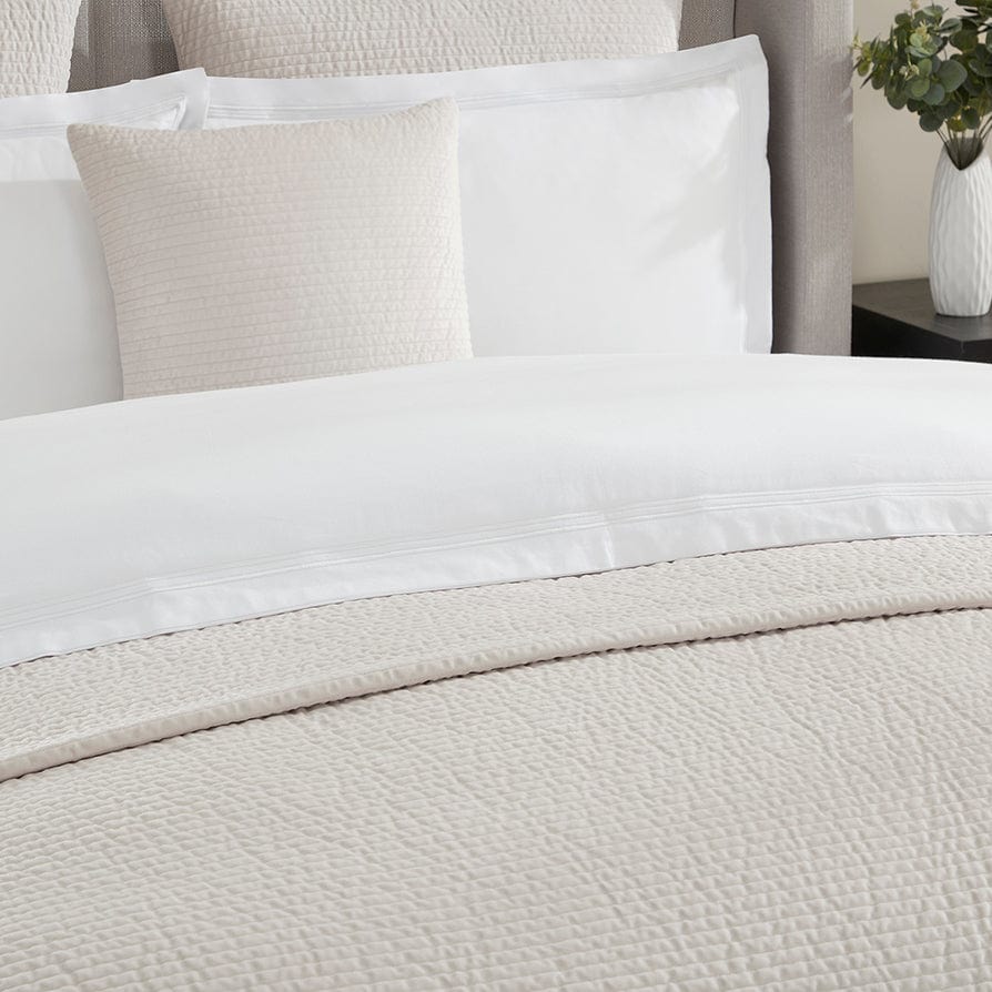 Dusklia - Milan Velvet Bedspread 2.5 X 2.6m - Champagne