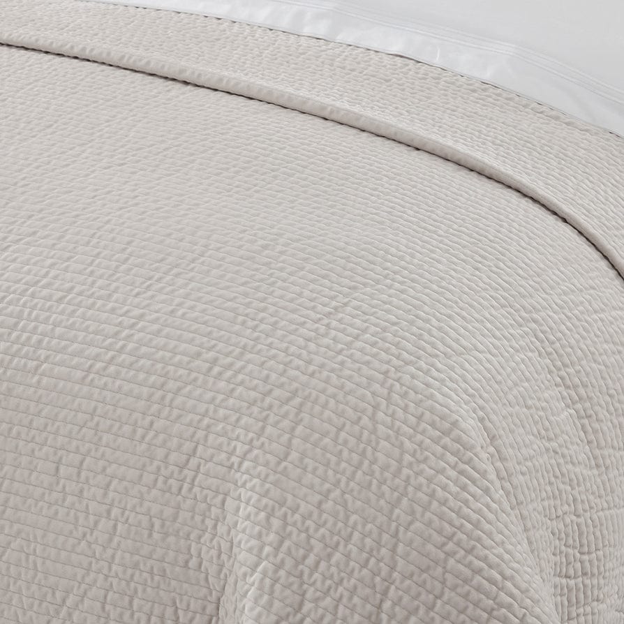 Dusklia - Milan Velvet Bedspread 2.5 X 2.6m - Champagne
