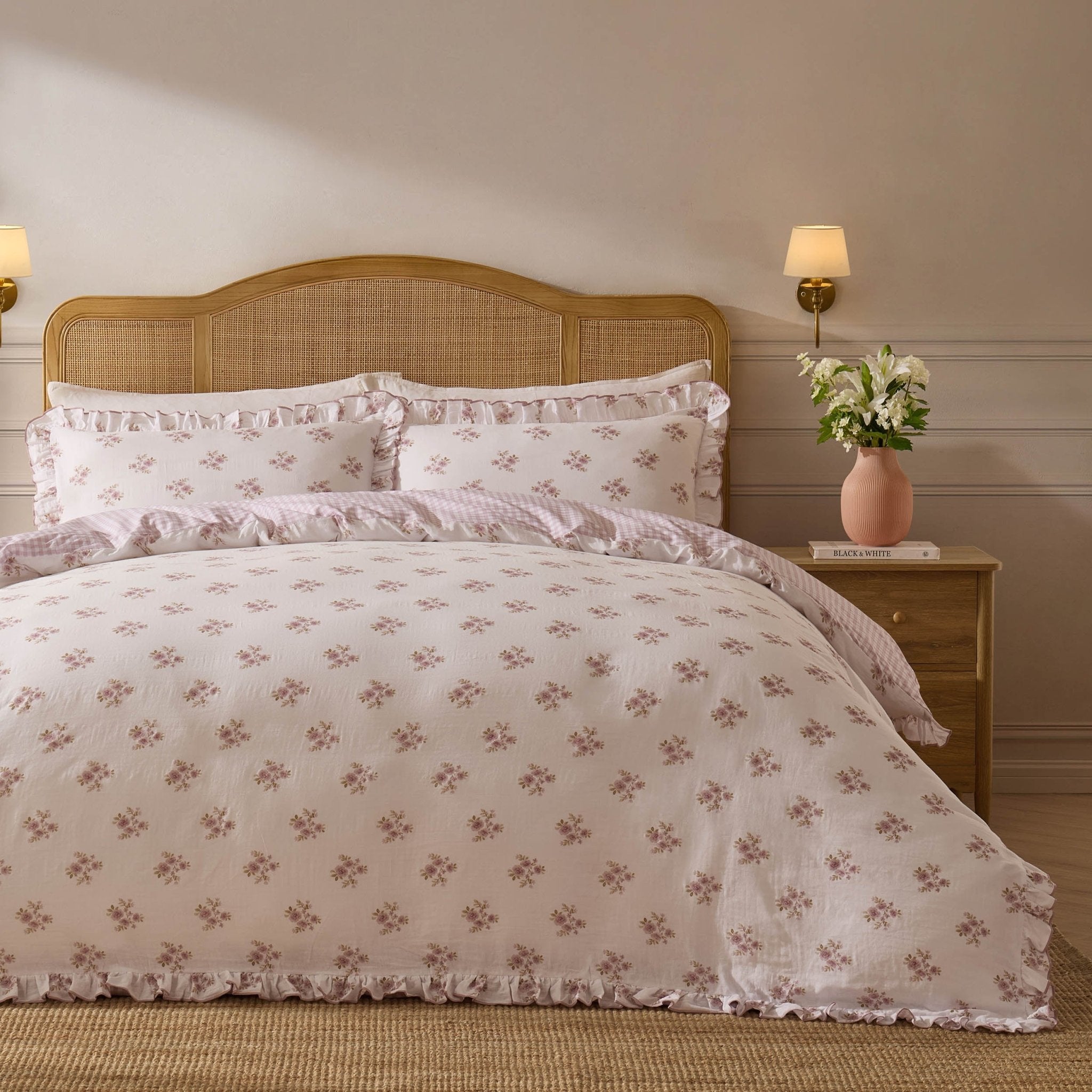 Dusklia - Mini Bouquet 100% Cotton Printed Muslin Reversible Duvet Cover & Pillowcase Set - White/Pink