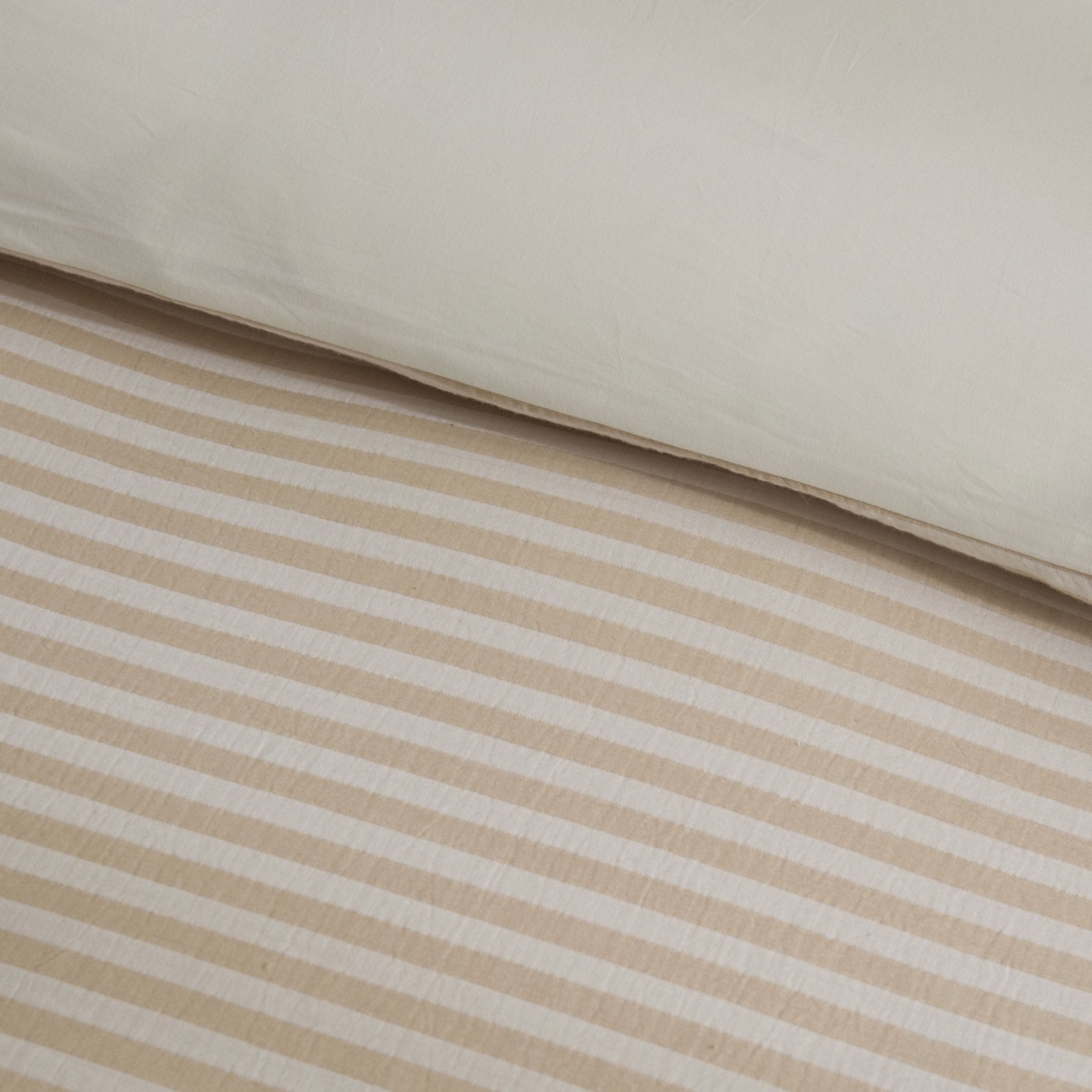 Dusklia - Miran Yarn Dyed Muslin Duvet Cover & Pillowcase Set - Natural/White