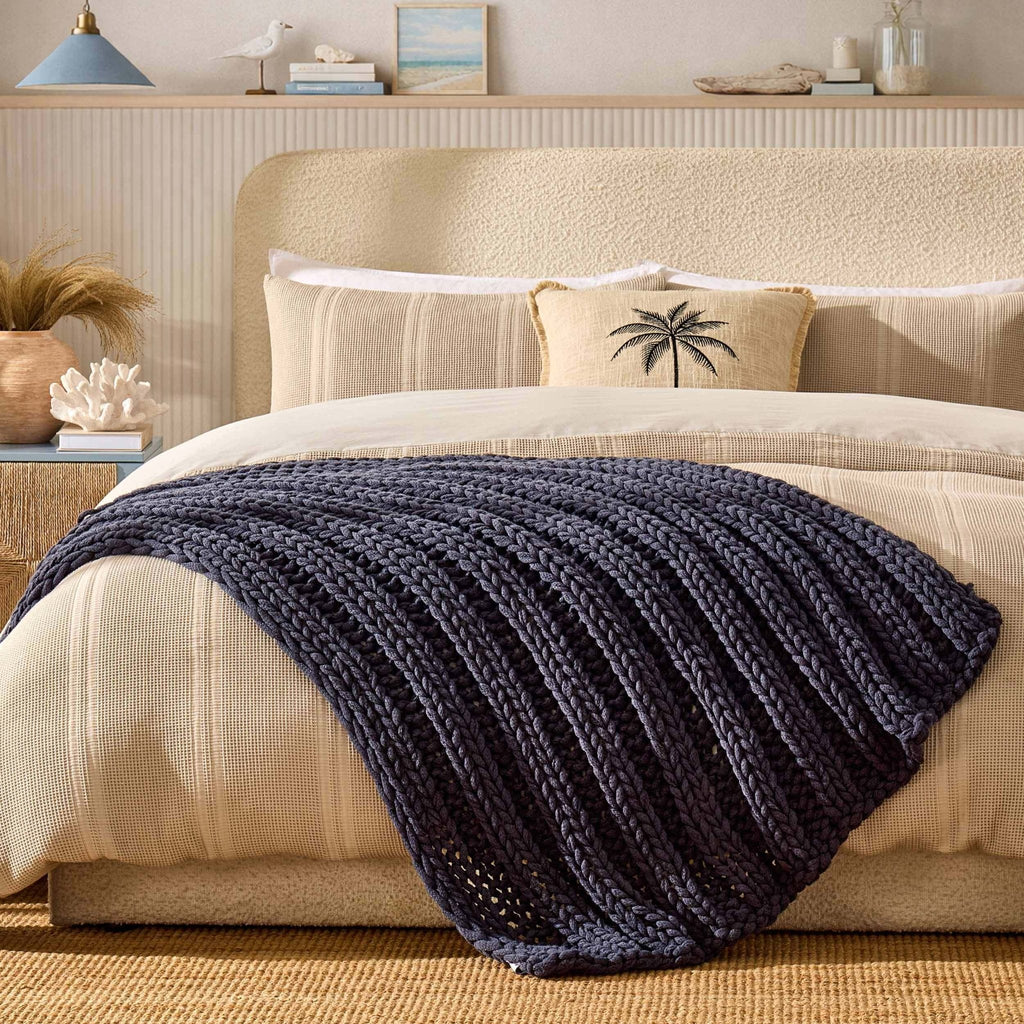 Dusklia - Montreal Throw - Midnight Navy