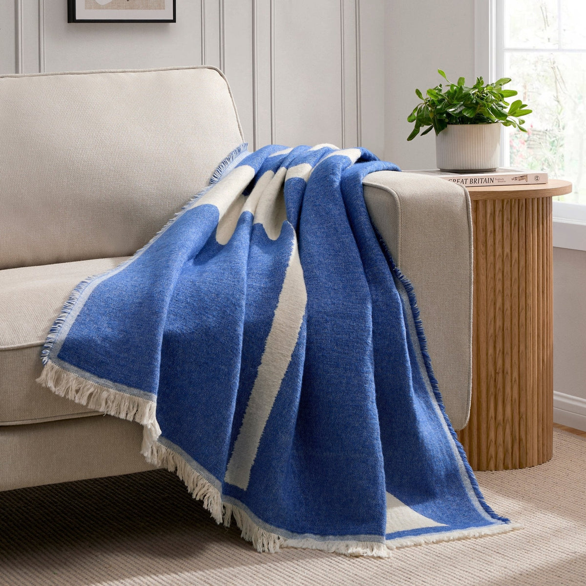Dusklia - Motif Abstract Sofa Throw - Electric Blue