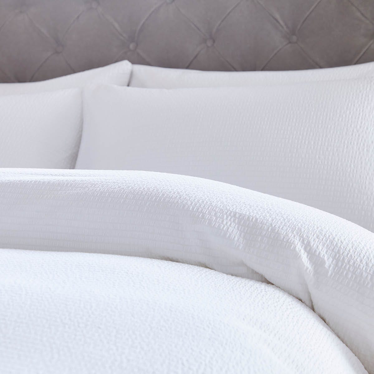 Dusklia - Mykonos 200 Thread Count Seersucker Duvet Cover - Cotton - White