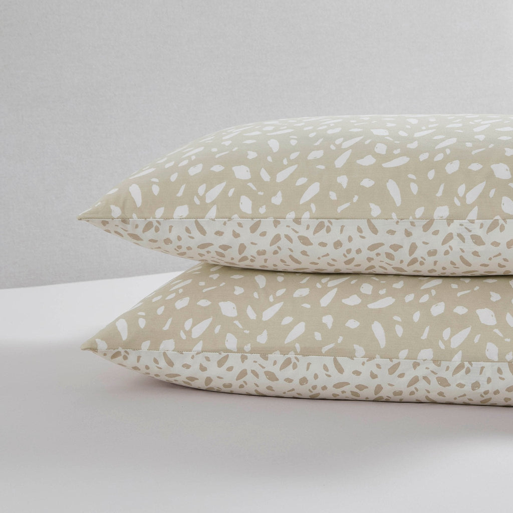 Dusklia - Nala 200 Thread Count Reversible Duvet Cover & Pillowcase Set - Animal Print - Natural