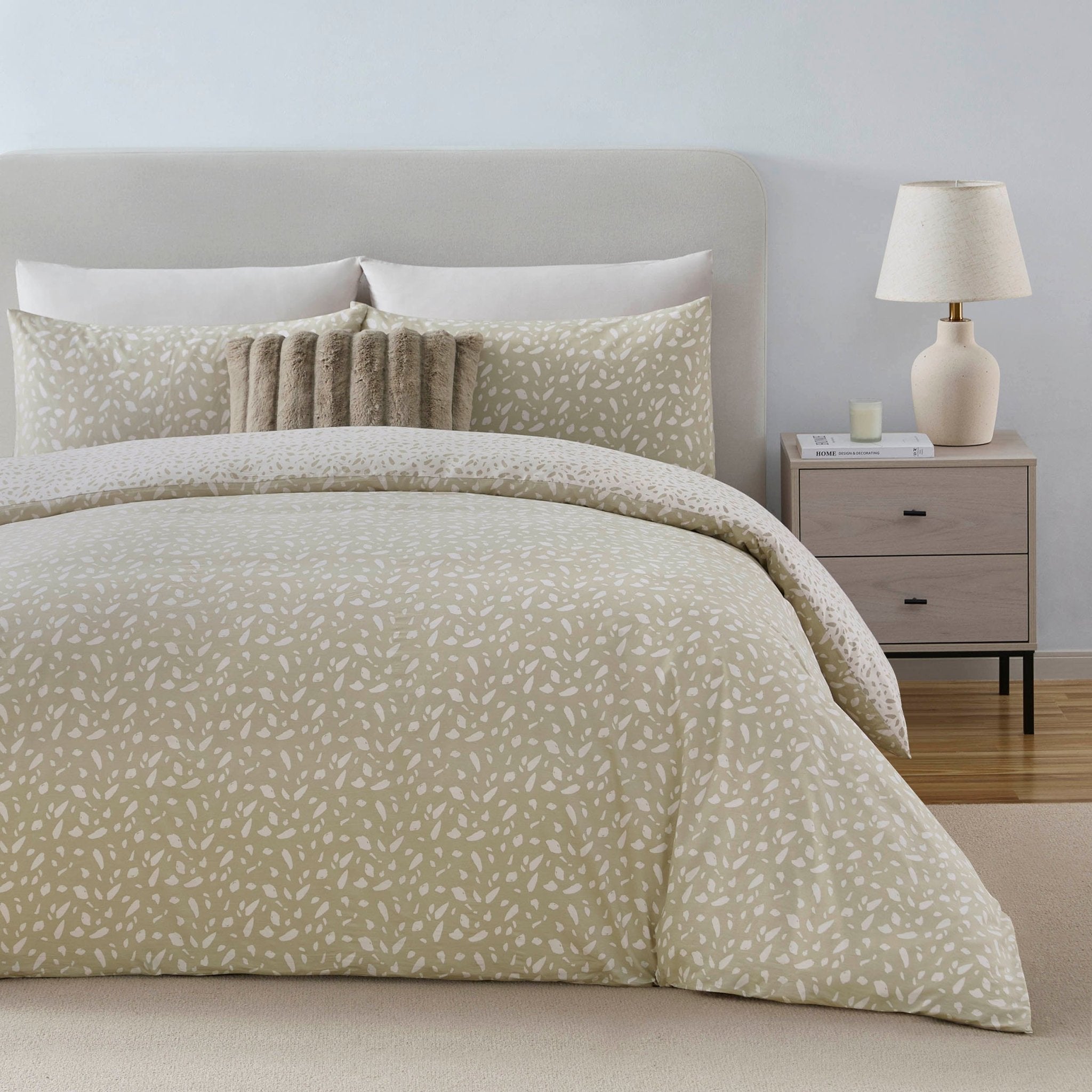Dusklia - Nala 200 Thread Count Reversible Duvet Cover & Pillowcase Set - Animal Print - Natural