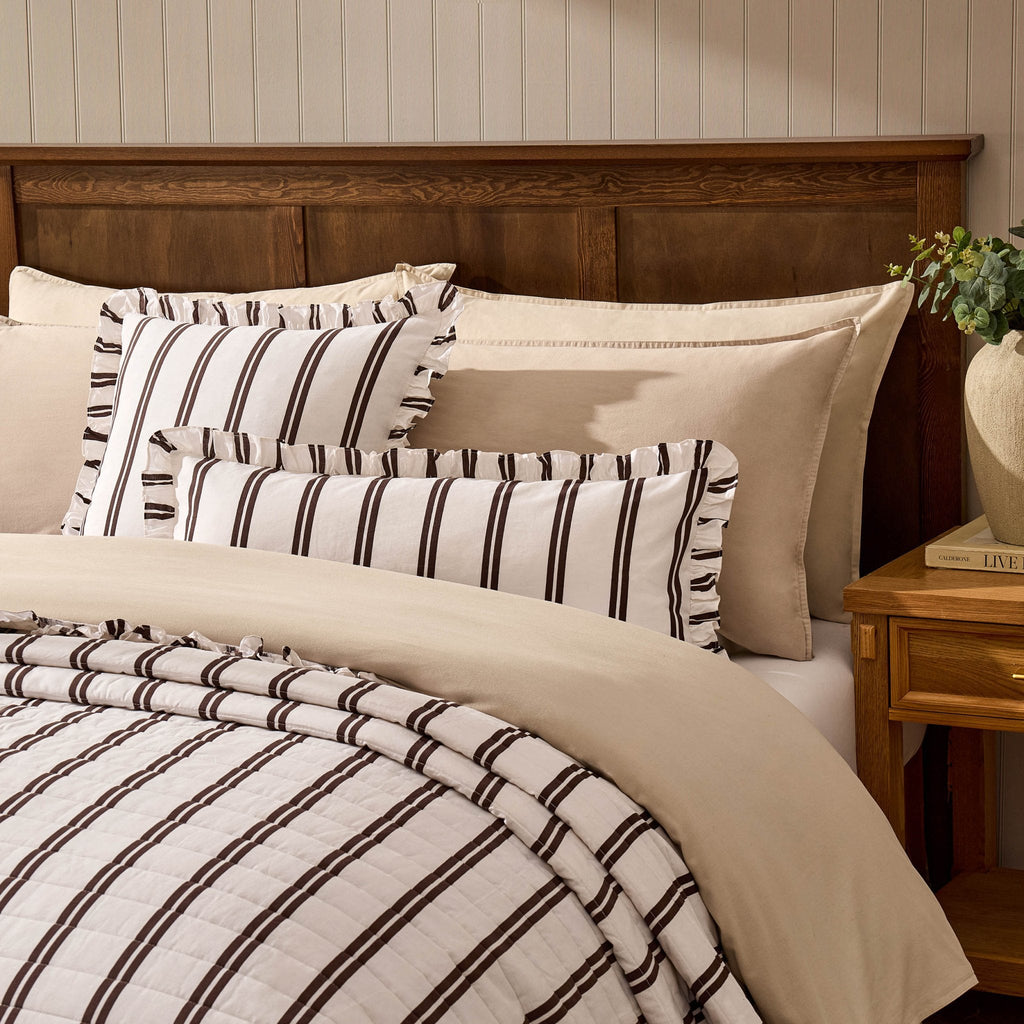 Dusklia - Noa Ruffle Edge Stripe Bedspread - Chocolate