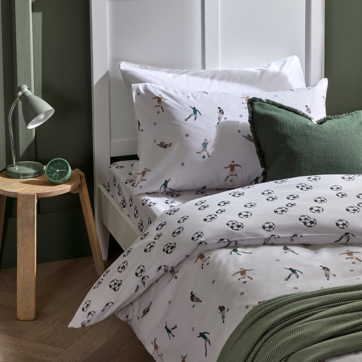 Dusklia - Oscar Reversible Football 100% Cotton Kids Duvet Cover Set